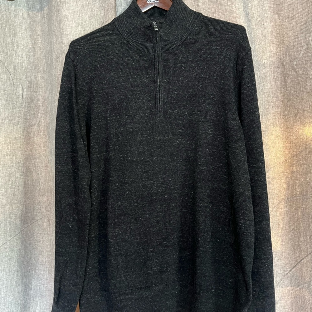 Excellent condition GAP zip up